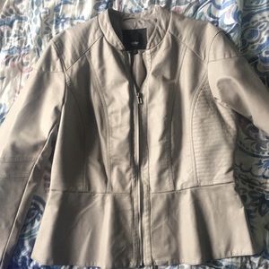 Fitted Pleater Jacket